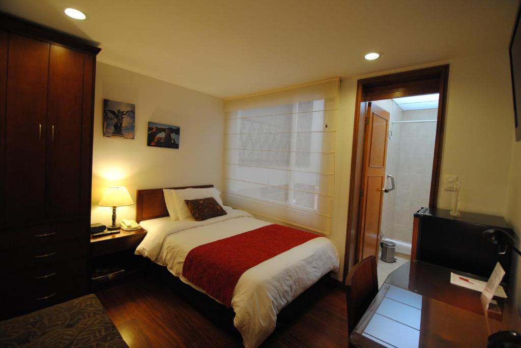 Hotel La Mansion Bogota Room photo